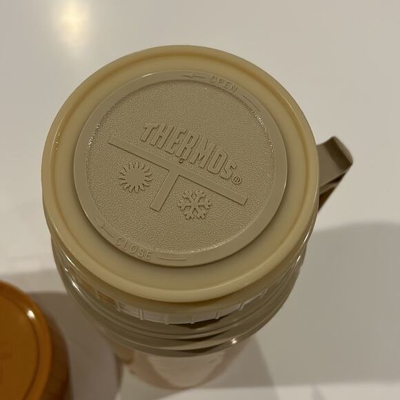 Vintage Thermos - Picture 3 of 6
